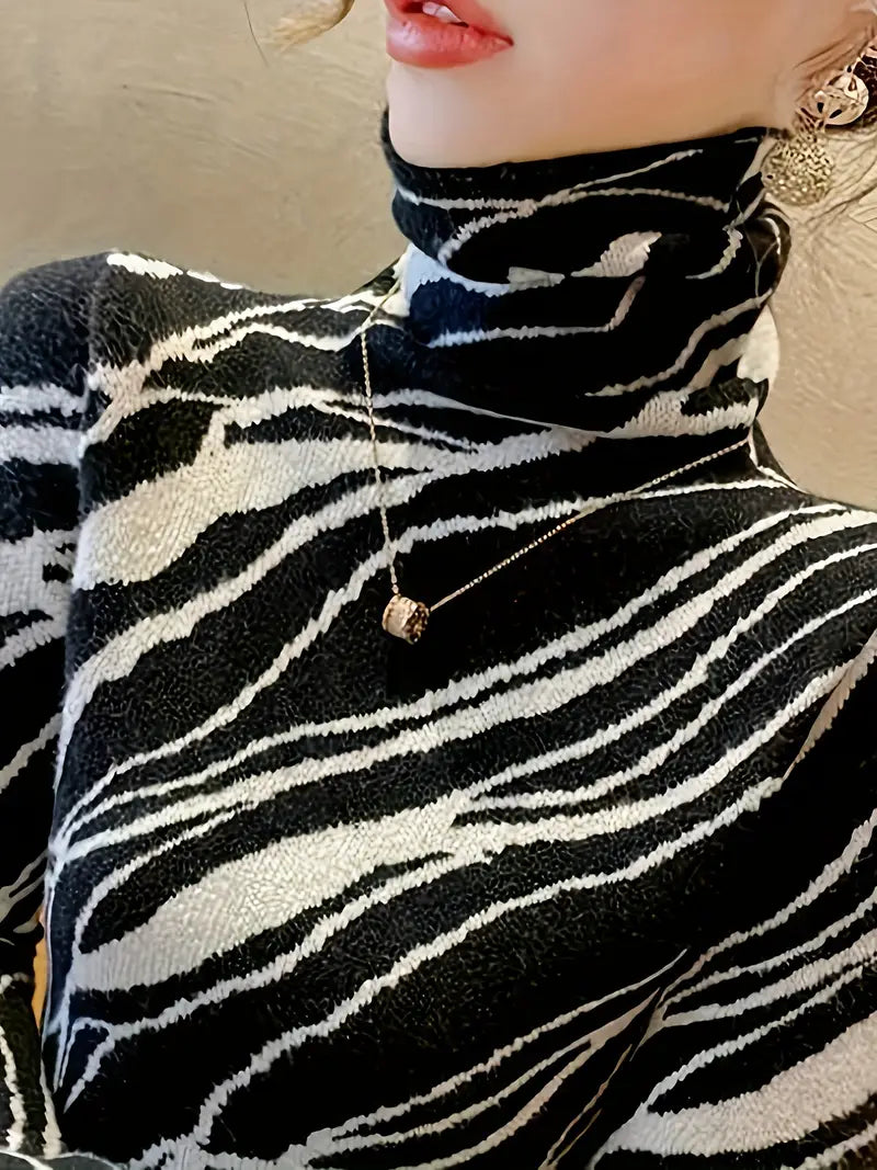 Vivace: Jersey de Cuello Alto con Estampado Elegante