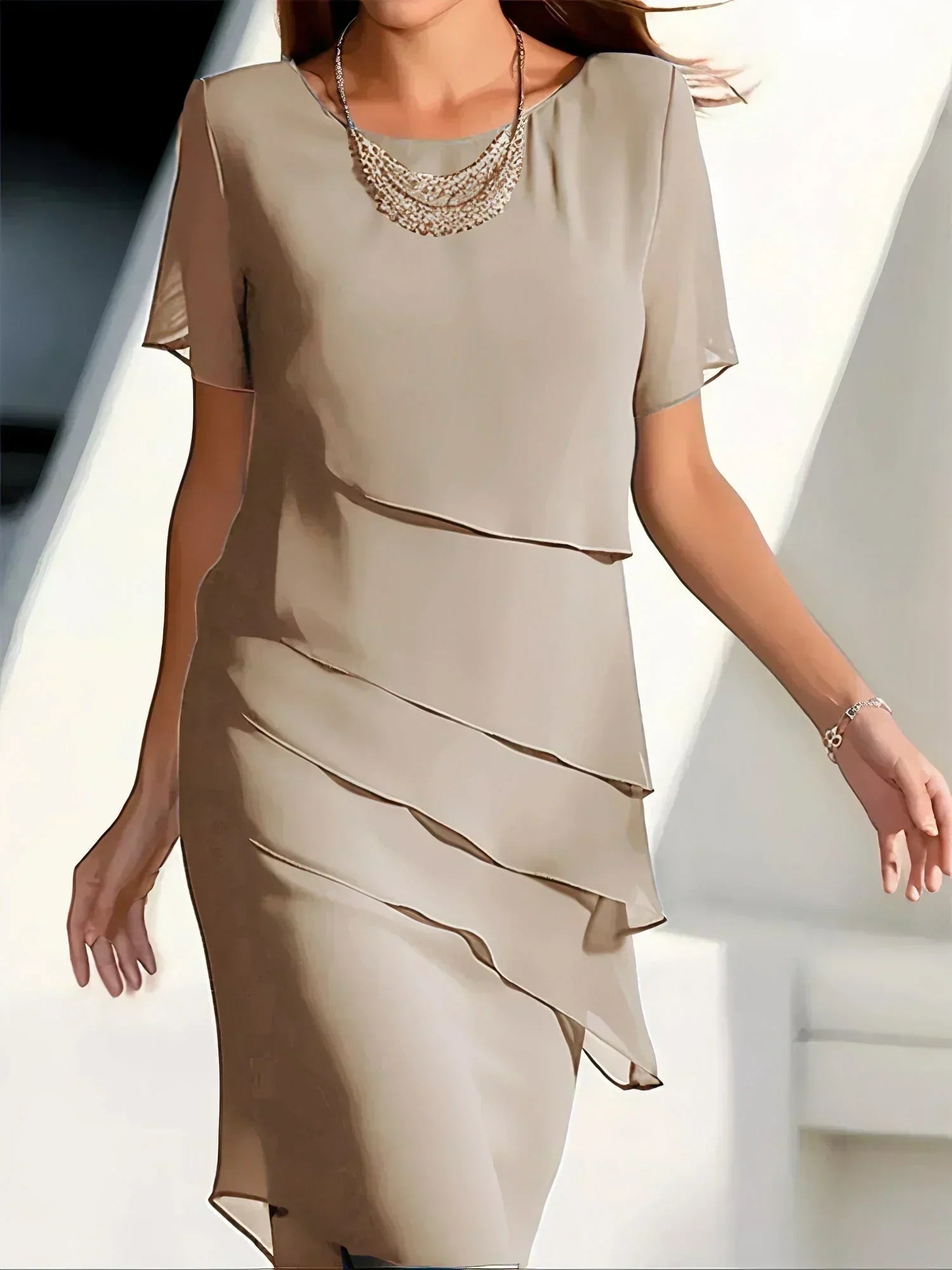 Elisa – Vestido Fluido Elegante