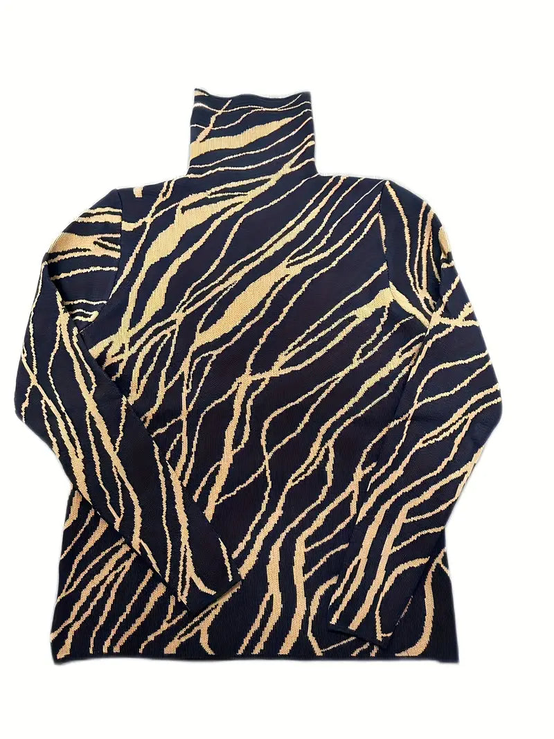 Vivace: Jersey de Cuello Alto con Estampado Elegante